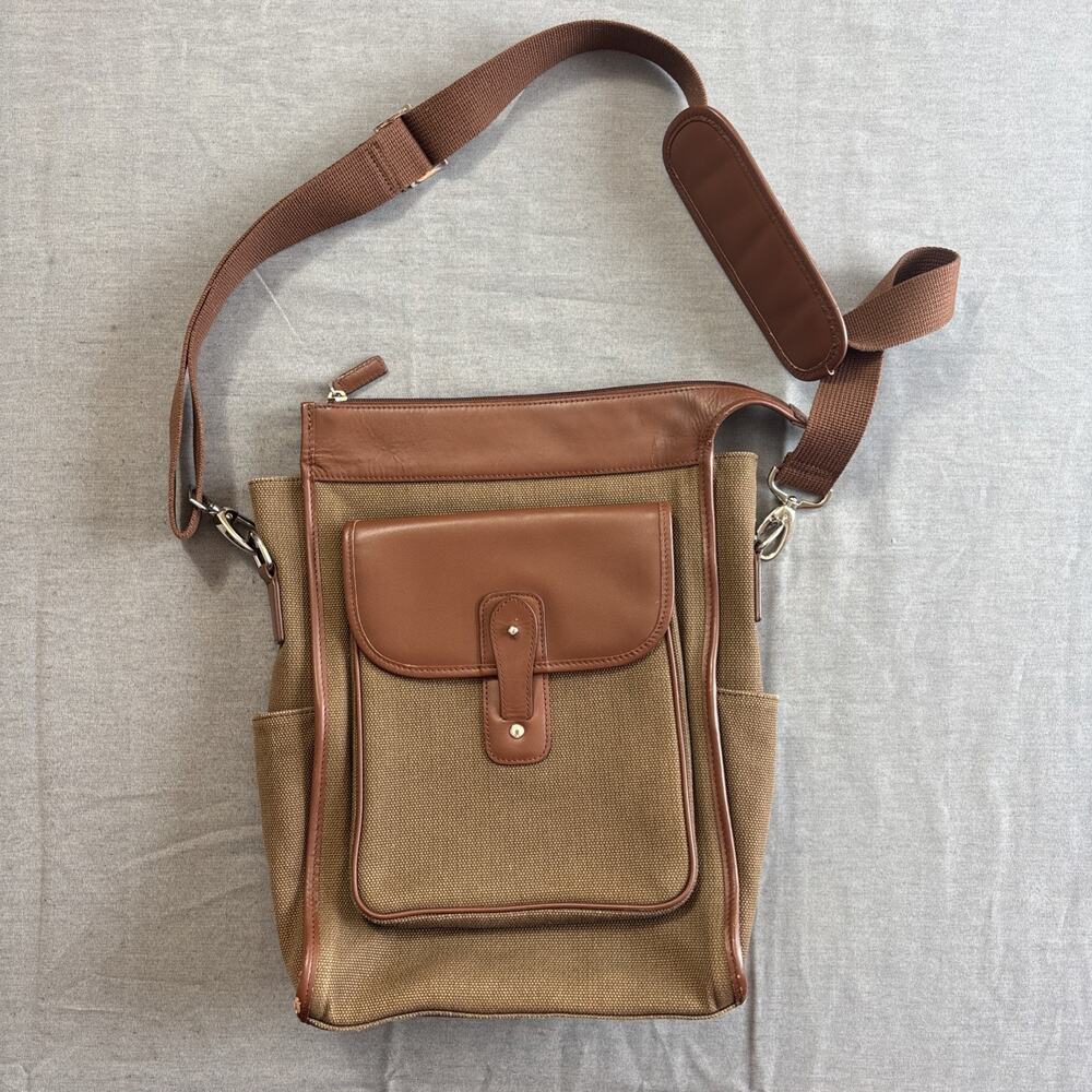 Levenger Canvas Leather Crossbody Messenger Bag Zip Adjustable Strap Pocket